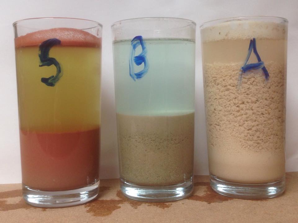 To each sample of absorbent bedding powder we added 200g of water to test the absorbency of each one.